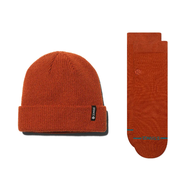 ICON BEANIE AND QUARTER SOCK SET