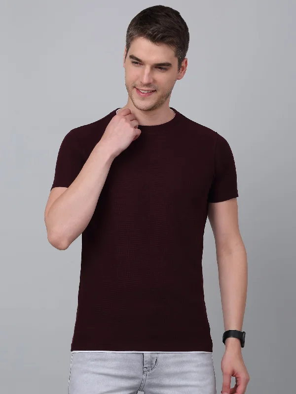 Men's Wine Solid Round Neck T-shirt