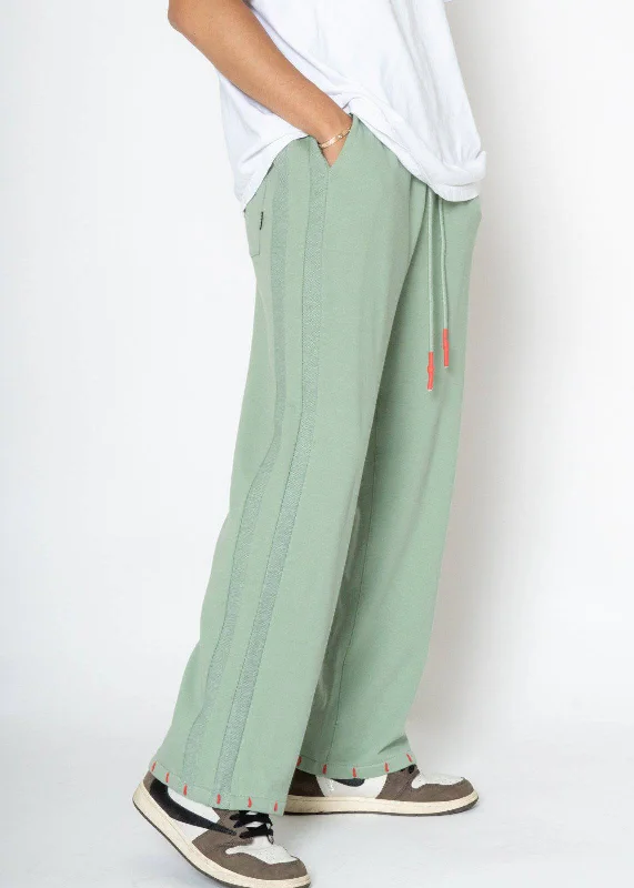 Konus Men's Wide Leg Sweatpants in Green